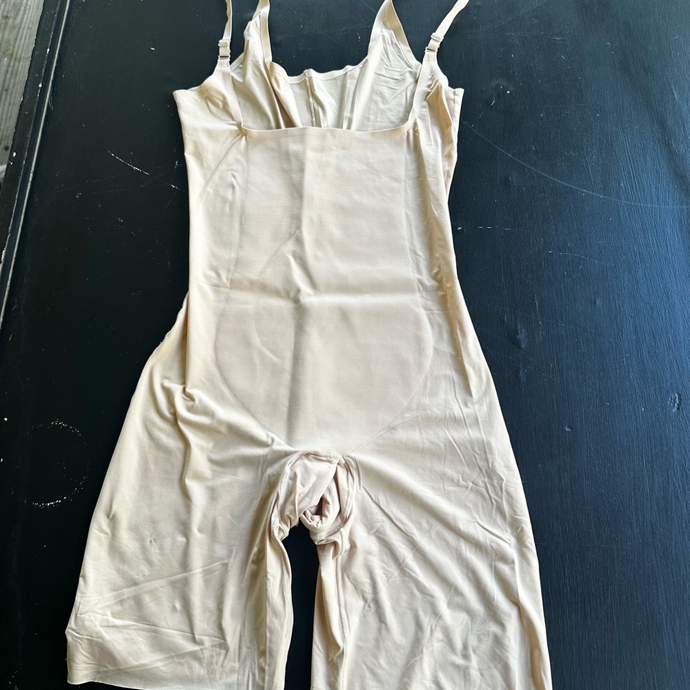 Spanx Seamless Nude Bodysuit